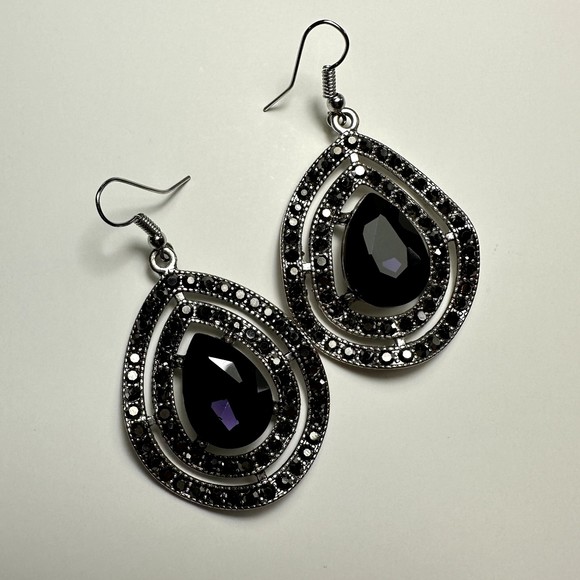 Teardrop Silver Tone Wavy Dangle Earrings Large Purple Rhinestone Small Black 2" - Picture 9 of 13